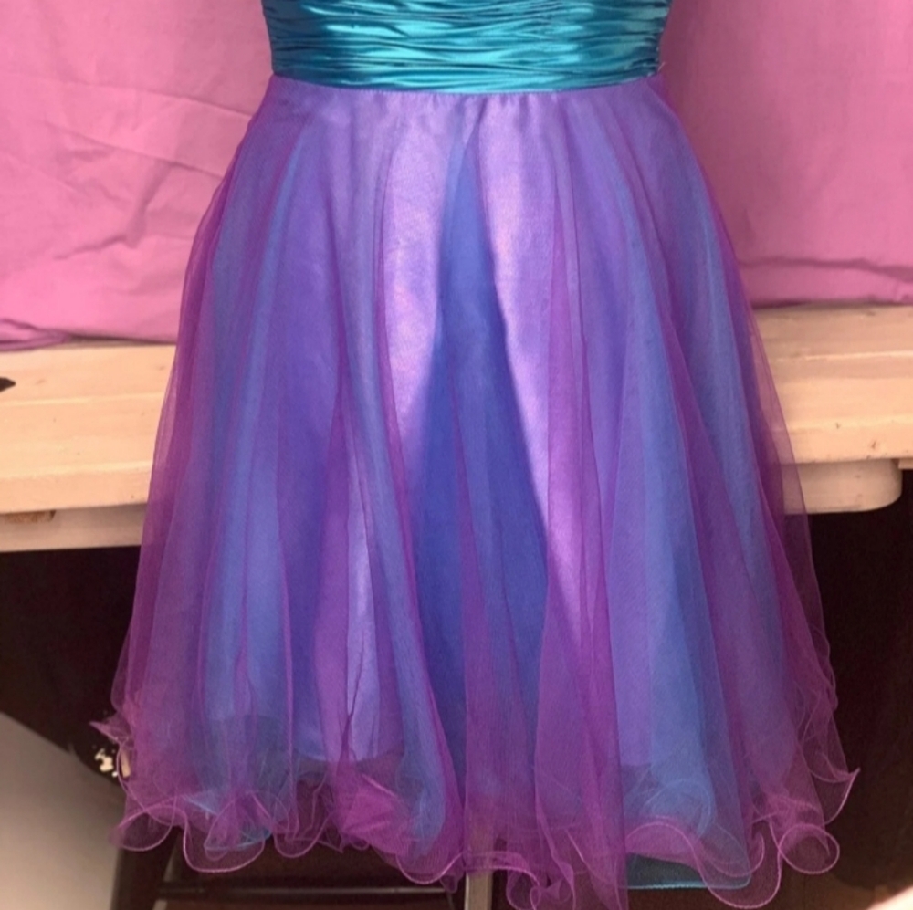 🎈🎈flash sale🎈🎈Gorgeous formal dress - Picture 2 of 3